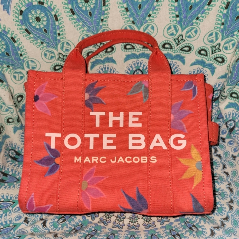 Marc Jacobs The Tote Bag